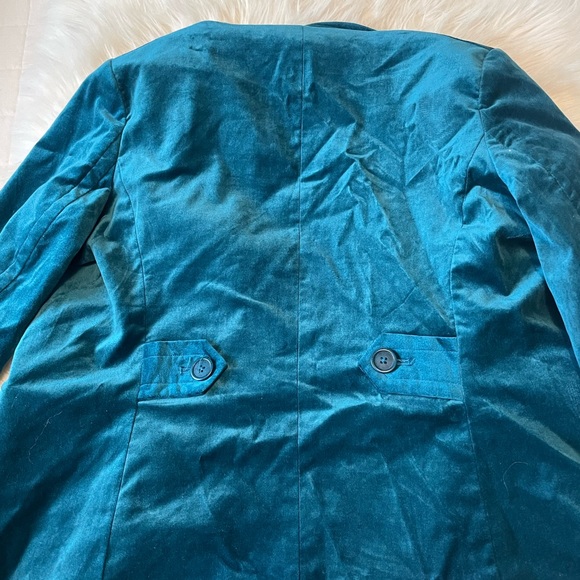 Jacket - Picture 3 of 3